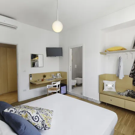 Vivaldo Piazza Dei Martiri - Neapol